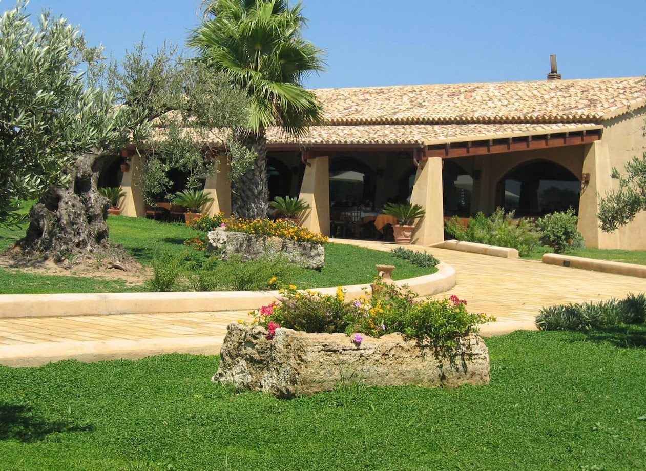 Borghetto Beach Club Resort Tourland